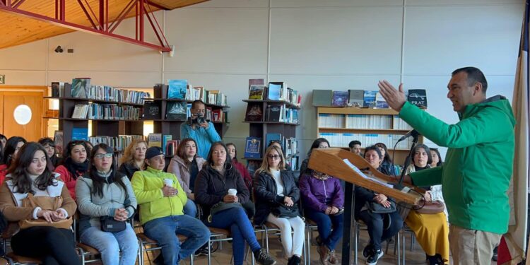 Castro Municipio y SERNAMEG lanzaron el Programa Jefas de Hogar para impulsar el empoderamiento y la autonomía económica de 120 mujeres