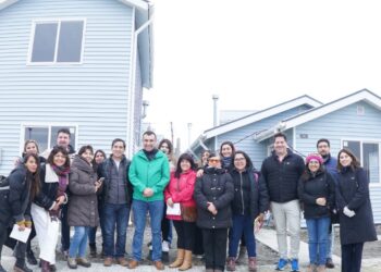 Dirigentes de La Chacra conocieron cómo serían sus futuras viviendas