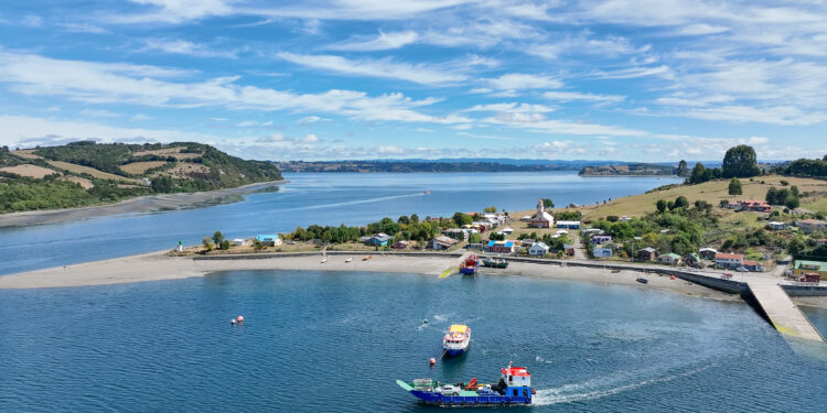 Con recursos municipales se adquirieron los materiales para la reposición de puente en isla Quehui