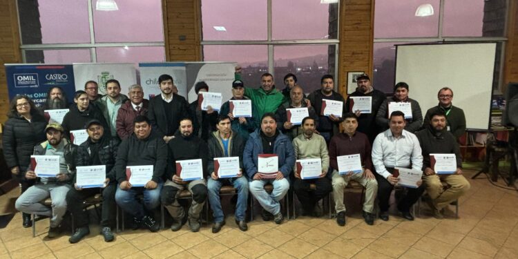 33 castreños se certificaron en instalación eléctrica domiciliaria y de gas clase 3