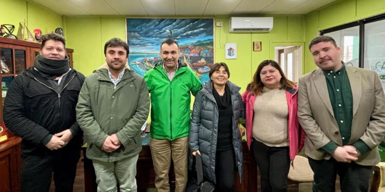 Castro Avanza en construcción de viviendas