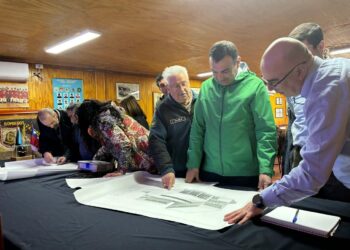 El Municipio de Castro y Bomberos: Juntos en proyectos emblemáticos para fortalecer la seguridad y el bienestar de la comuna