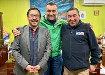 Alcalde Vera anuncia atención virtual del IPS para las islas Quehui y Chelín