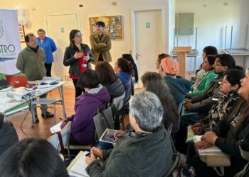 OMIL inicia curso de cuidado para personas dependientes, postrados y adultos mayores