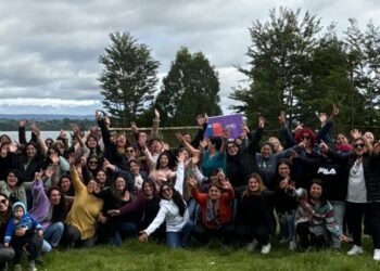 Castreñas y llanquihuanas intercambian experiencias en el ámbito del emprendimiento