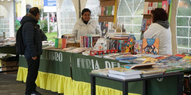 Con una mirada hacia el bicentenario vuelve la Feria del Libro de Castro