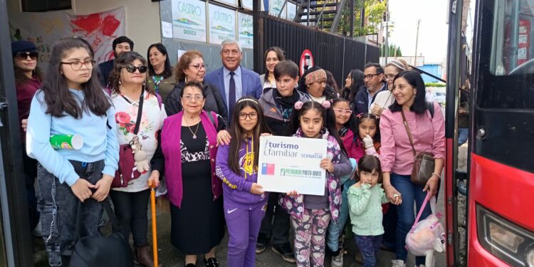 Niños de Castro se suman al programa “Turismo en Familia”