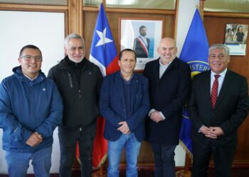 Alcalde celebra apertura de oferta técnica para doble vía en Chiloé