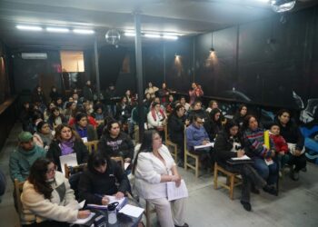 Mesa de Trabajo de Comités de Vivienda se reúne para avanzar en soluciones habitacionales en Castro