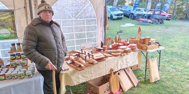 Emprendedores locales se lucen en evento deportivo de Alto Muro