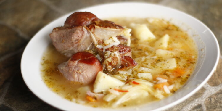 Castro prepara los fogones para el VI Festival Gastronómica de la Cazuela, Caldo, Caldillo y Sopas