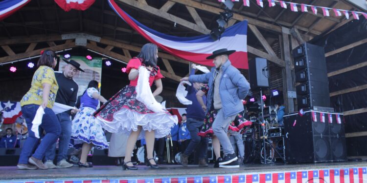 BASES PÚBLICAS PARA PARTICIPAR COMO EXPOSITOR EN LA “VII FIESTA DE LA CHILENIDAD”