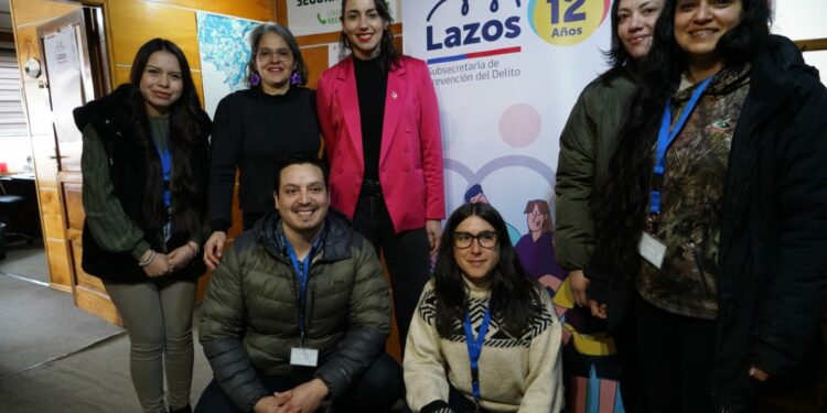 Seremi de Prevención del del Delito conoce equipo de trabajo del Programa Lazos