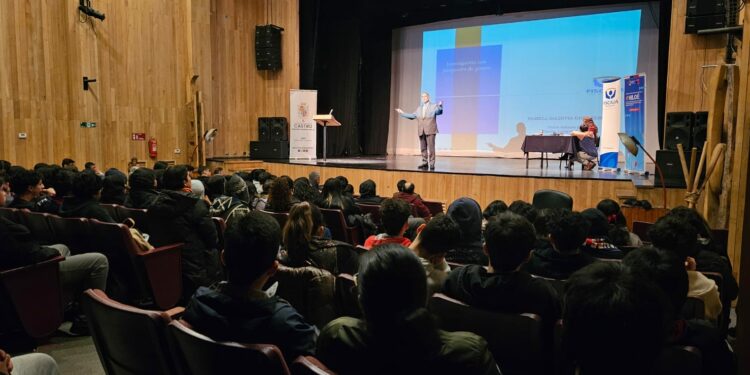 Castro: Jóvenes se muestran activos en la erradicación de la violencia