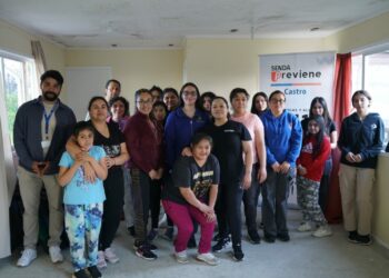 Vecinas de Mirador 4 se empoderan con taller de defensa personal