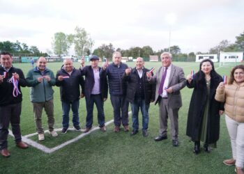 Castro: Estadio de los Seniors estrena moderna iluminación