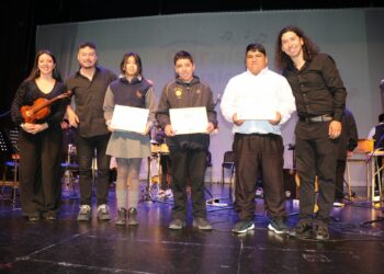 Estudiantes de Chiloé celebran la inclusión a través de la música en el 1º Encuentro “Paraíso Musical”