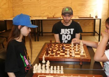 Vecinos de Castro impulsan nuevos talleres del programa Cultura en los Barrios