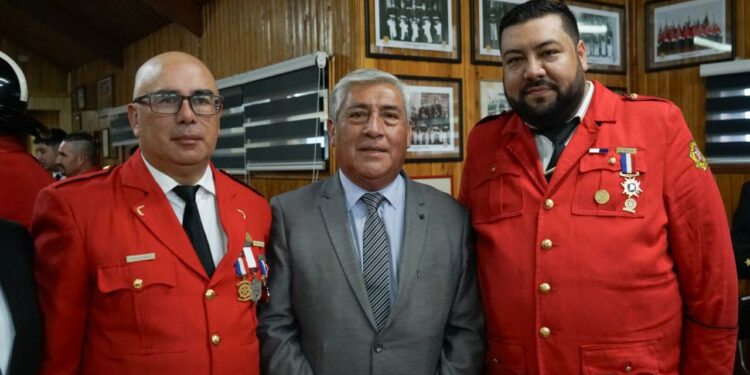 Municipalidad de Castro reafirma su compromiso con Bomberos