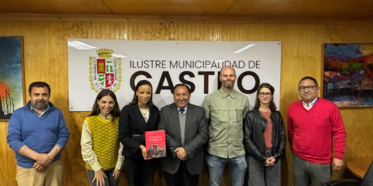 Municipalidad se reúne con UNESCO ante aniversario de iglesias patrimoniales