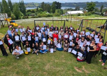 Mujeres del Programa Jefas de Hogar reciben su certificación