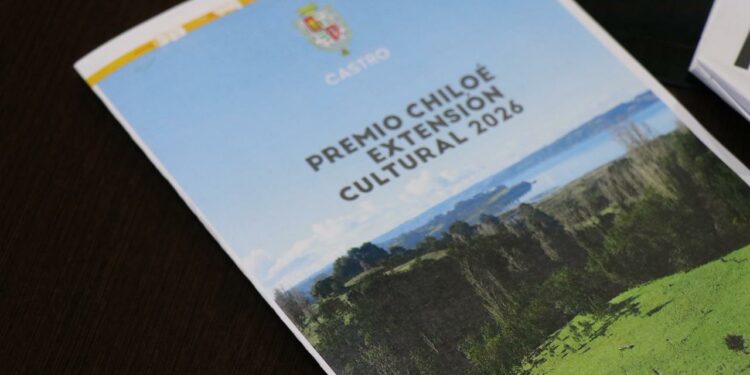 Municipalidad de Castro lanza oficialmente las bases del Premio Chiloé de Extensión Cultural 2026