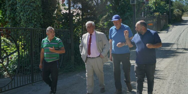 Vecinos de Los Aromos valoran reunión con el alcalde Baltazar Elgueta