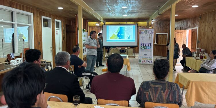 Vecinos opinan sobre proyecto de futura Casa Bote de Castro