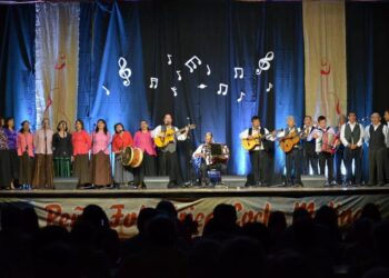 Alcalde y Concejo Municipal de Castro defienden la continuidad de la Peña Folclórica Coché Molina en el corazón de la comuna