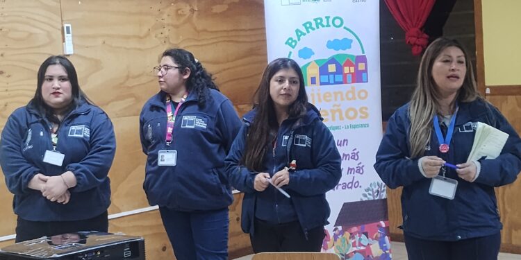 Red de apoyo comunitario inicia diagnóstico de cuidados en Barrio Tejiendo Sueños de Castro