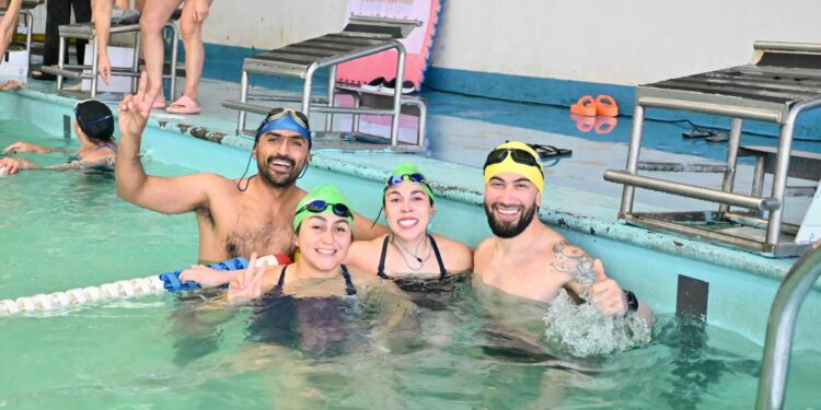 Castro: Más de 70 nadadores dieron vida al primer Campeonato de Natación Todo Competidor Adulto