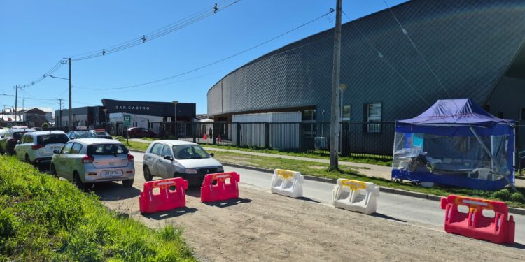 Trabajo colaborativo entre municipio y taxistas permite mejorar calle El Parque 1